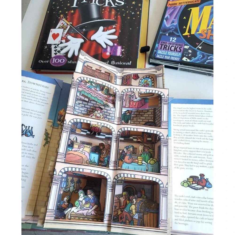 Pop-Up Castle Medieval Days & Knights Sabuda & Reinhart Olmon Magic Book Lot 3